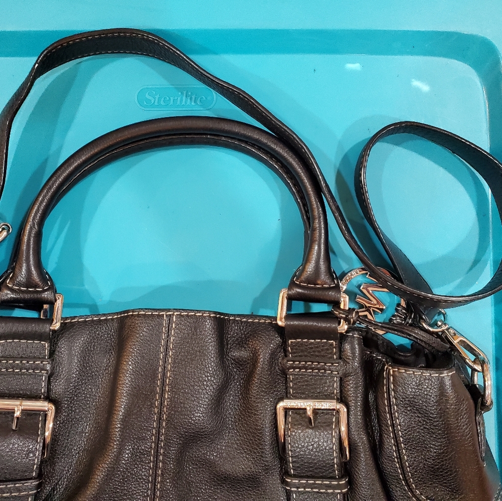 Michael Kors leather black purse - Picture 7 of 12